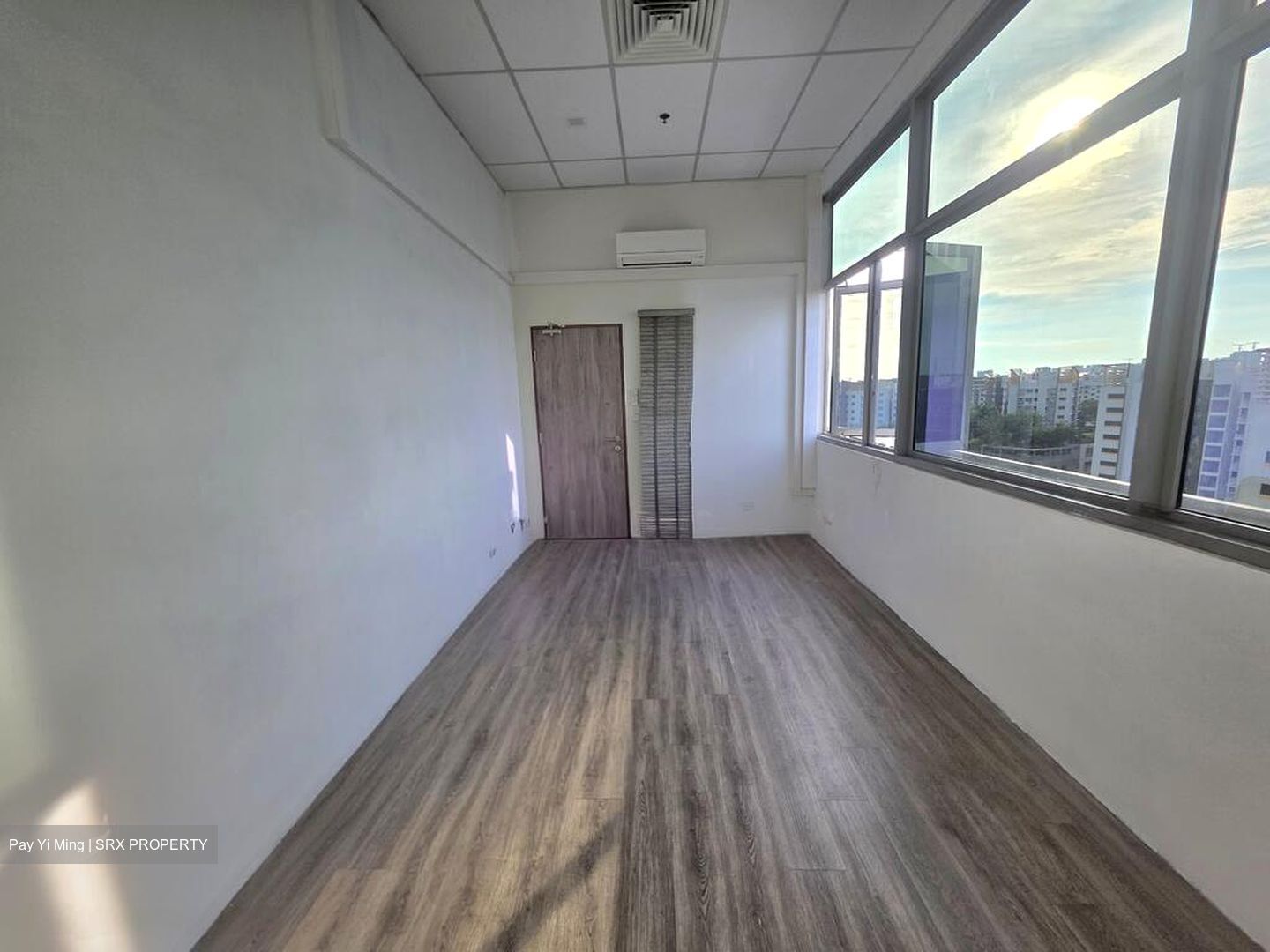 Woodlands Drive 50 (D25), Factory #496958601